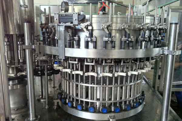 beverage-filling-machine