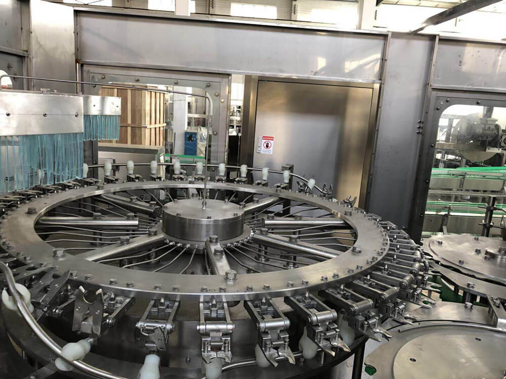 Links liquid filling machine .jpg